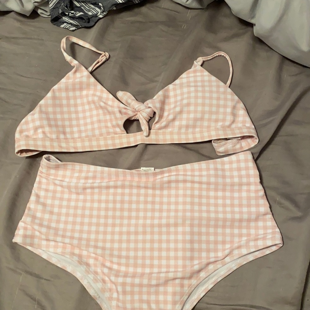 High waisted bikini. Size small. Pink and white checkered